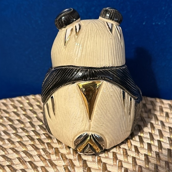 NWOT De Rosa Rinconada Gold Trim Ceramic Handcrafted Panda Bear Figurine Uruguay - Picture 3 of 5